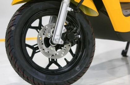 Thế giới 2 bánh: Cách chọn lốp cho xe máy điện